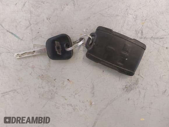 ✅ 2016 Chevrolet Silverado 1500 Work Truck • VIN: 1GCNCNECXGZ428564 • Лот: 41610184. Опубликован ранее на IAAI с пробегом 160 983 миль. Бесплатный доступ к архиву аукционных продаж из США и подробный отчёт об истории автомобиля на DreamBid. Изображение 11.