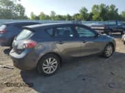 ✅ 2013 Mazda 3 i Touring • VIN: JM1BL1LP2D1775124 • Лот: 66806315. Опубликован ранее на Copart с пробегом 261 009 миль. Бесплатный доступ к архиву аукционных продаж из США и подробный отчёт об истории автомобиля на DreamBid. Изображение 3.