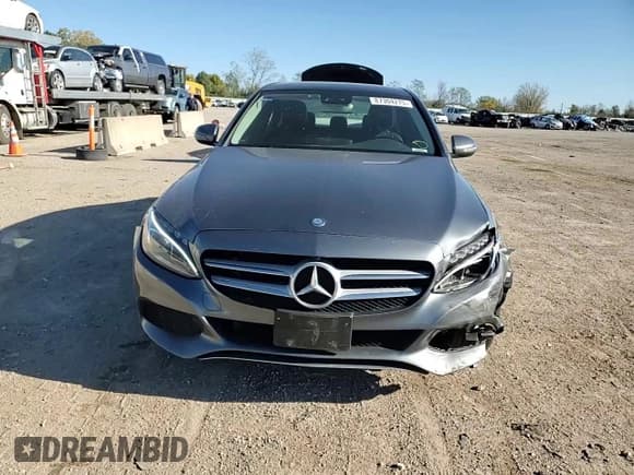 ✅ 2017 Mercedes-Benz C 300 • VIN: 55SWF4KB0HU189291 • Lot: 87304275. Listed on Copart with 80,672 mi. Free auction sales archive from the USA and detailed vehicle history report at DreamBid. Image 13.