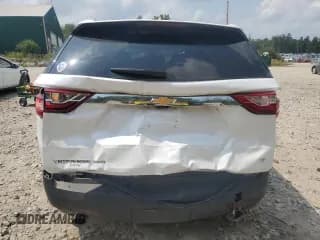 ✅ 2018 Chevrolet Traverse LT • VIN: 1GNEVHKW1JJ223187 • Lot: 64687454. Wystawiony na Copart z przebiegiem 86 946 mil. Bezpłatny archiwum sprzedaży aukcyjnych z USA i szczegółowy raport historii pojazdu na DreamBid. Zdjęcie 6.