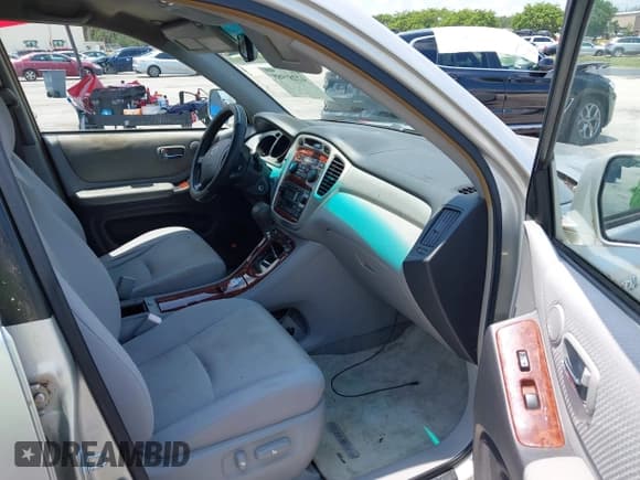 ✅ 2007 Toyota Highlander w/3rd Row • VIN: JTEEW21A070037398 • Lot: 42289988. Wystawiony na IAAI z przebiegiem 94 333 mil. Bezpłatny archiwum sprzedaży aukcyjnych z USA i szczegółowy raport historii pojazdu na DreamBid. Zdjęcie 5.