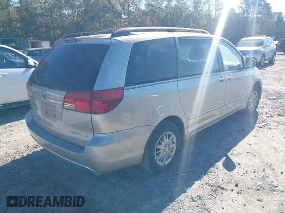 ✅ 2004 Toyota Sienna CE • VIN: 5TDZA23C04S199494 • Лот: 43687983. Опубликован ранее на IAAI с пробегом 259 595 миль. Бесплатный доступ к архиву аукционных продаж из США и подробный отчёт об истории автомобиля на DreamBid. Изображение 4.