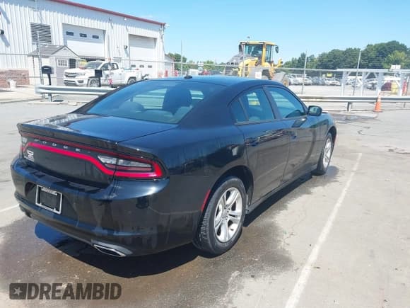 ✅ 2019 Dodge Charger SXT • VIN: 2C3CDXBG6KH650166 • Лот: 43170475. Опубликован ранее на IAAI с пробегом 109 177 миль. Бесплатный доступ к архиву аукционных продаж из США и подробный отчёт об истории автомобиля на DreamBid. Изображение 4.