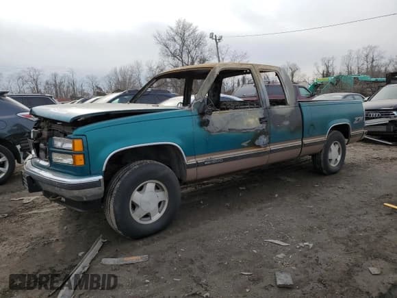 ✅ 1995 GMC Sierra 1500 • VIN: 2GTEK19K0S1570324 • Лот: 43065205. Опубликован ранее на Copart с пробегом Не указан. Бесплатный доступ к архиву аукционных продаж из США и подробный отчёт об истории автомобиля на DreamBid. Изображение 1.