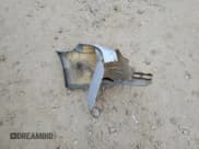 ✅ 2000 Mercury Grand Marquis GS • VIN: 2MEFM74W7YX720199 • Lot: 86310775. Wystawiony na Copart z przebiegiem 113 451 mil. Bezpłatny archiwum sprzedaży aukcyjnych z USA i szczegółowy raport historii pojazdu na DreamBid. Zdjęcie 12.