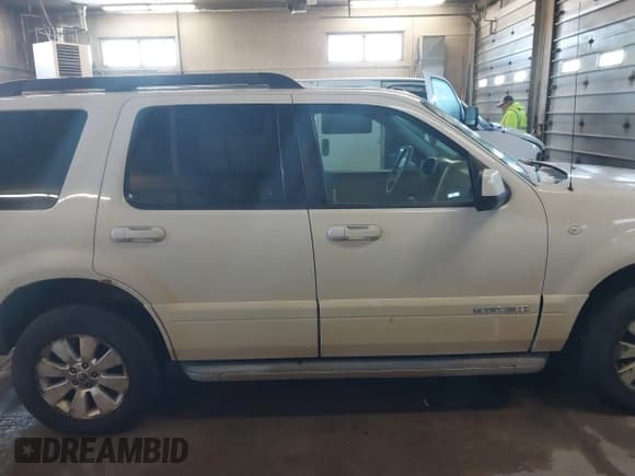 ✅ 2010 Mercury Mountaineer • VIN: 4M2EN4HE9AUJ05123 • Lot: 41313710. Wystawiony na IAAI z przebiegiem 121 508 mil. Bezpłatny archiwum sprzedaży aukcyjnych z USA i szczegółowy raport historii pojazdu na DreamBid. Zdjęcie 14.