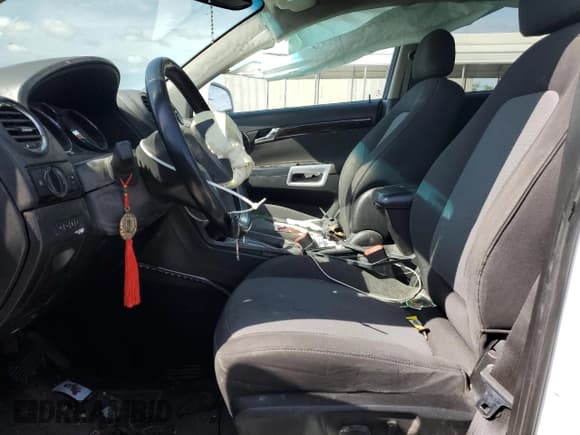 ✅ 2014 Chevrolet Captiva Sport LS • VIN: 3GNAL2EK1ES598642 • Lot: 49858705. Wystawiony na Copart z przebiegiem 199 991 mil. Bezpłatny archiwum sprzedaży aukcyjnych z USA i szczegółowy raport historii pojazdu na DreamBid. Zdjęcie 7.