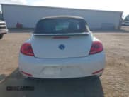 ✅ 2013 Volkswagen Beetle 2.5L • VIN: 3VW5X7AT0DM803667 • Lot: 43412543. Wystawiony na IAAI z przebiegiem Nie podano. Bezpłatny archiwum sprzedaży aukcyjnych z USA i szczegółowy raport historii pojazdu na DreamBid. Zdjęcie 16.