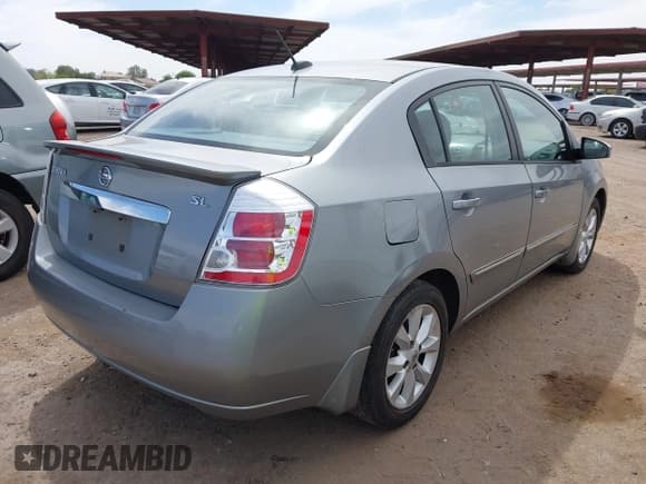 ✅ 2011 Nissan Sentra SL • VIN: 3N1AB6AP9BL628600 • Лот: 42375006. Опубликован ранее на IAAI с пробегом 225 832 миль. Бесплатный доступ к архиву аукционных продаж из США и подробный отчёт об истории автомобиля на DreamBid. Изображение 4.