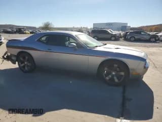✅ 2014 Dodge Challenger SXT • VIN: 2C3CDYAG5EH139561 • Lot: 81913514. Wystawiony na Copart z przebiegiem 112 020 mil. Bezpłatny archiwum sprzedaży aukcyjnych z USA i szczegółowy raport historii pojazdu na DreamBid. Zdjęcie 4.