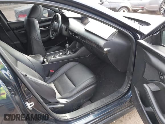 ✅ 2021 Mazda 3 Select • VIN: JM1BPAKL6M1336916 • Lot: 41708681. Listed on IAAI with 82,361 mi. Free auction sales archive from the USA and detailed vehicle history report at DreamBid. Image 5.