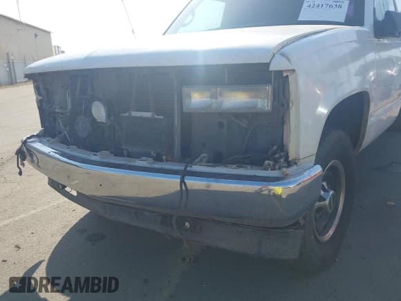 ✅ 1998 GMC Sierra 2500 • VIN: 1GTGC29J1WE529918 • Лот: 42417638. Опубликован ранее на IAAI с пробегом 110 854 миль. Бесплатный доступ к архиву аукционных продаж из США и подробный отчёт об истории автомобиля на DreamBid. Изображение 14.