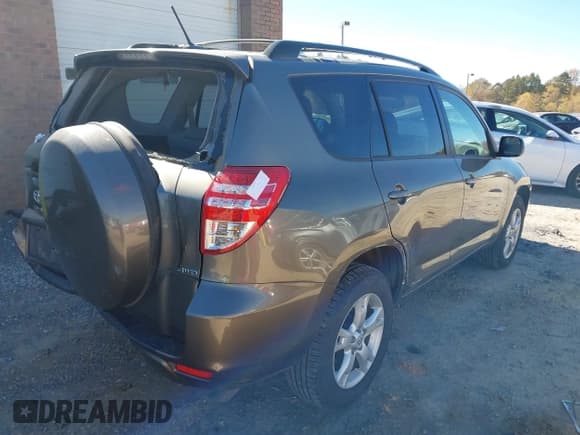 ✅ 2011 Toyota RAV4 • VIN: JTMBK4DV4B5101841 • Лот: 43605715. Опубликован ранее на IAAI с пробегом 64 317 миль. Бесплатный доступ к архиву аукционных продаж из США и подробный отчёт об истории автомобиля на DreamBid. Изображение 4.