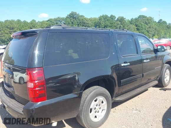 2014 Chevrolet Suburban LT z VIN 1GNSCJE05ER121390, wystawiony jako IAAI lot #42684312 z przebiegiem 283 608 mil mil oraz . Historia ofert i sprzedaży dostępna na DreamBid. Obrazek 4.