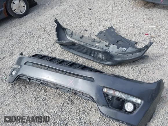 ✅ 2019 Jeep Compass Latitude • VIN: 3C4NJDBB6KT723835 • Lot: 43058624. Listed on IAAI with 135,030 mi. Free auction sales archive from the USA and detailed vehicle history report at DreamBid. Image 12.