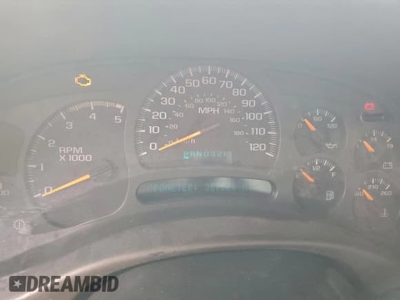 ✅ 2004 Chevrolet Silverado 1500 • VIN: 1GBJC34294E381272 • Lot: 93879645. Listed on Copart with 357,526 mi. Free auction sales archive from the USA and detailed vehicle history report at DreamBid. Image 9.