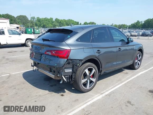✅ 2024 Audi Q5 Sportback S line Prestige • VIN: WA16AAFY2R2105547 • Lot: 42162139. Listed on IAAI with 7,174 mi. Free auction sales archive from the USA and detailed vehicle history report at DreamBid. Image 4.
