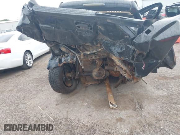 ✅ 2012 Chevrolet Silverado 1500 LTZ • VIN: 3GCPKTE75CG108923 • Lot: 42626410. Wystawiony na IAAI z przebiegiem Nie podano. Bezpłatny archiwum sprzedaży aukcyjnych z USA i szczegółowy raport historii pojazdu na DreamBid. Zdjęcie 15.