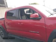 ✅ 2020 Toyota Tacoma SR5 • VIN: 3TMAZ5CN0LM137472 • Лот: 43111489. Опубликован ранее на IAAI с пробегом 29 551 миль. Бесплатный доступ к архиву аукционных продаж из США и подробный отчёт об истории автомобиля на DreamBid. Изображение 13.