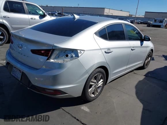 ✅ 2019 Hyundai Elantra SEL • VIN: 5NPD84LF2KH491422 • Lot: 43437715. Listed on IAAI with 83,027 mi. Free auction sales archive from the USA and detailed vehicle history report at DreamBid. Image 4.