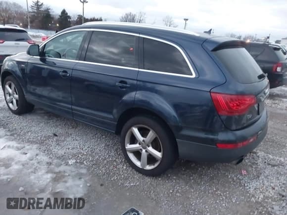 ✅ 2013 Audi Q7 S line Prestige • VIN: WA1DGAFE4DD013333 • Lot: 43911482. Listed on IAAI with 191,452 mi. Free auction sales archive from the USA and detailed vehicle history report at DreamBid. Image 3.