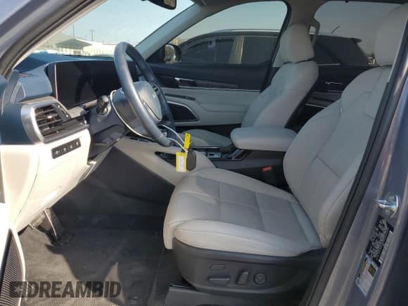 ✅ 2024 Kia Telluride SX • VIN: 5XYP54GC9RG530420 • Lot: 58373725. Listed on Copart with 13,035 mi. Free auction sales archive from the USA and detailed vehicle history report at DreamBid. Image 7.
