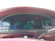 ✅ 1998 Cadillac DeVille • VIN: 1G6KD54Y0WU726603 • Lot: 42231159. Wystawiony na IAAI z przebiegiem 112 440 mil. Bezpłatny archiwum sprzedaży aukcyjnych z USA i szczegółowy raport historii pojazdu na DreamBid. Zdjęcie 7.