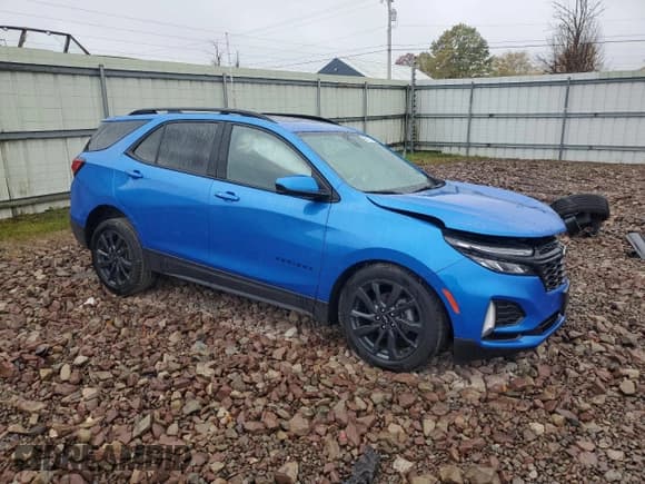 ✅ 2024 Chevrolet Equinox RS • VIN: 3GNAXWEGXRS148940 • Lot: 86818415. Wystawiony na Copart z przebiegiem 22 096 mil. Bezpłatny archiwum sprzedaży aukcyjnych z USA i szczegółowy raport historii pojazdu na DreamBid. Zdjęcie 4.