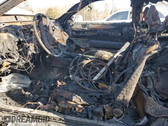 ✅ 1996 Lexus SC 300 • VIN: JT8CD32Z3T0036198 • Лот: 43981375. Опубликован ранее на Copart с пробегом Не указан. Бесплатный доступ к архиву аукционных продаж из США и подробный отчёт об истории автомобиля на DreamBid. Изображение 7.