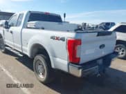 ✅ 2017 Ford F-250 XLT • VIN: 1FT7X2B62HEF20447 • Lot: 43143378. Wystawiony na IAAI z przebiegiem Nie podano. Bezpłatny archiwum sprzedaży aukcyjnych z USA i szczegółowy raport historii pojazdu na DreamBid. Zdjęcie 3.