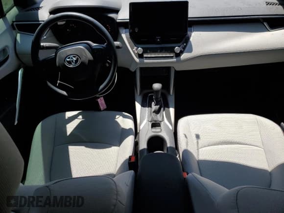 ✅ 2024 Toyota Corolla Cross L • VIN: 7MUAAAAG3RV103819 • Lot: 68372065. Listed on Copart with 13,653 mi. Free auction sales archive from the USA and detailed vehicle history report at DreamBid. Image 8.