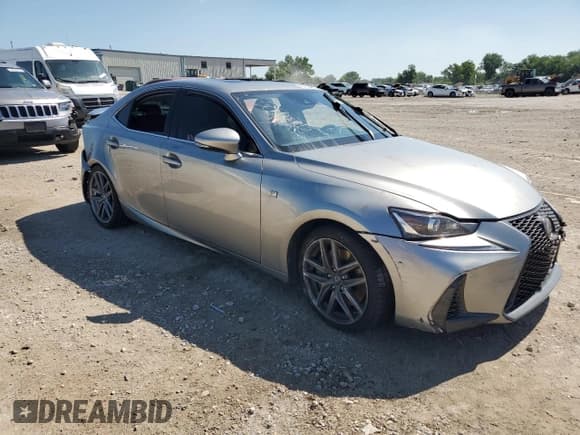 ✅ 2018 Lexus IS 300 • VIN: JTHC81D27J5033779 • Lot: 61334855. Wystawiony na Copart z przebiegiem 72 077 mil. Bezpłatny archiwum sprzedaży aukcyjnych z USA i szczegółowy raport historii pojazdu na DreamBid. Zdjęcie 4.