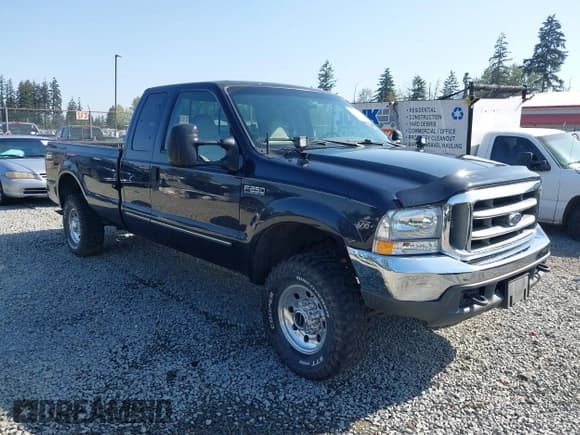 ✅ 2000 Ford F-250 XL • VIN: 1FTNX21S5YEC82650 • Lot: 42105861. Wystawiony na IAAI z przebiegiem 155 878 mil. Bezpłatny archiwum sprzedaży aukcyjnych z USA i szczegółowy raport historii pojazdu na DreamBid. Zdjęcie 1.