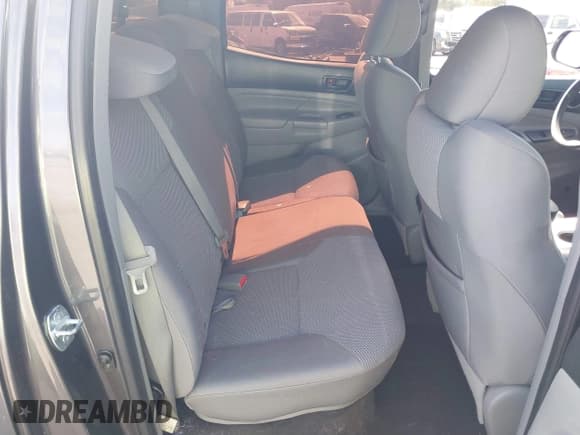 ✅ 2012 Toyota Tacoma • VIN: 5TFLU4EN5CX037912 • Lot: 41691626. Listed on IAAI with 164,265 mi. Free auction sales archive from the USA and detailed vehicle history report at DreamBid. Image 8.