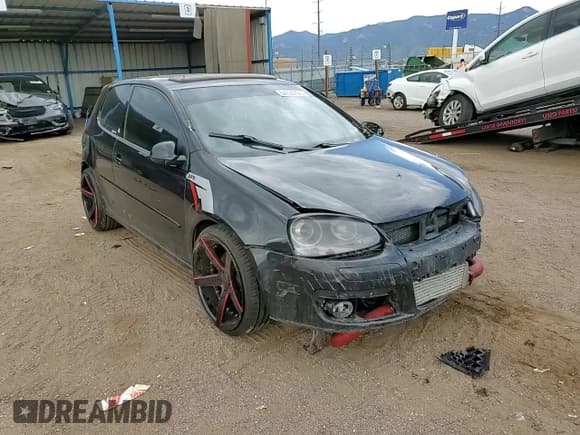 ✅ 2009 Volkswagen Golf GTI • VIN: WVWEV71K79W028257 • Lot: 64094725. Wystawiony na Copart z przebiegiem 169 869 mil. Bezpłatny archiwum sprzedaży aukcyjnych z USA i szczegółowy raport historii pojazdu na DreamBid. Zdjęcie 13.