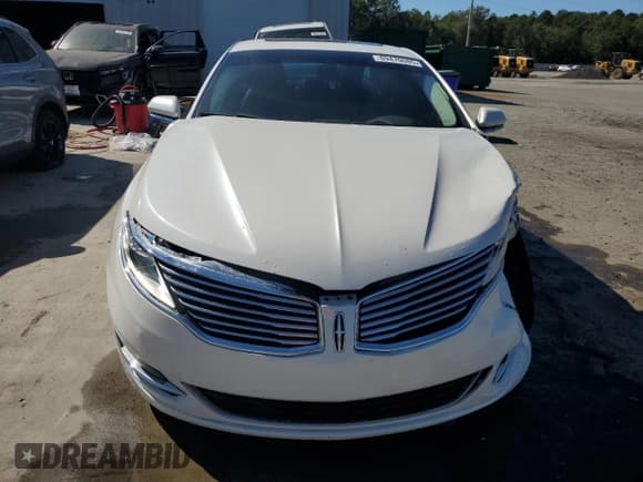 ✅ 2014 Lincoln MKZ • VIN: 3LN6L2G97ER815798 • Lot: 89470085. Wystawiony na Copart z przebiegiem Nie podano. Bezpłatny archiwum sprzedaży aukcyjnych z USA i szczegółowy raport historii pojazdu na DreamBid. Zdjęcie 5.