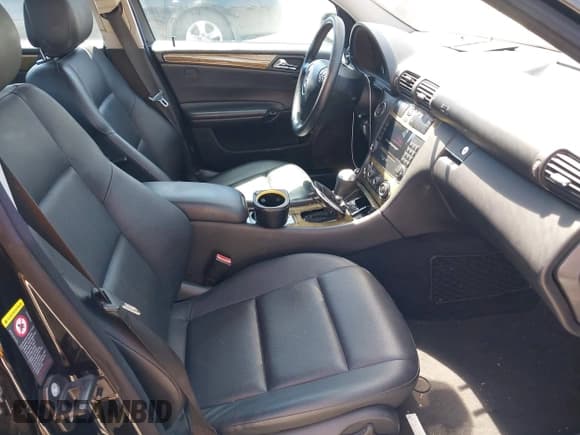 ✅ 2007 Mercedes-Benz C 230 Sport • VIN: WDBRF52H27F931854 • Lot: 42154149. Wystawiony na IAAI z przebiegiem 187 730 mil. Bezpłatny archiwum sprzedaży aukcyjnych z USA i szczegółowy raport historii pojazdu na DreamBid. Zdjęcie 5.