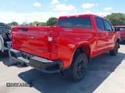 ✅ 2022 Chevrolet Silverado 1500 Custom Trail Boss • VIN: 3GCPDCEK0NG577340 • Лот: 43011035. Опубликован ранее на IAAI с пробегом 48 964 миль. Бесплатный доступ к архиву аукционных продаж из США и подробный отчёт об истории автомобиля на DreamBid. Изображение 4.