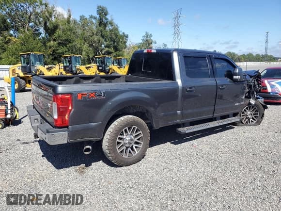 ✅ 2019 Ford F-250 XLT • VIN: 1FT7W2BTXKEF68133 • Lot: 90440475. Listed on Copart with 79,838 mi. Free auction sales archive from the USA and detailed vehicle history report at DreamBid. Image 3.
