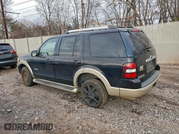 ✅ 2006 Ford Explorer Eddie Bauer • VIN: 1FMEU74E06UA71897 • Lot: 96151125. Listed on Copart with Not provided. Free auction sales archive from the USA and detailed vehicle history report at DreamBid. Image 2.