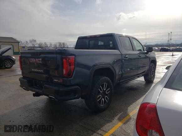 ✅ 2021 GMC Sierra 1500 • VIN: MV1N3887521ND • Лот: 73046833. Опубликован ранее на Copart с пробегом 56 992 миль. Бесплатный доступ к архиву аукционных продаж из США и подробный отчёт об истории автомобиля на DreamBid. Изображение 3.