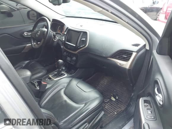 ✅ 2017 Jeep Cherokee Limited • VIN: 1C4PJMDB2HW639116 • Лот: 43664825. Опубликован ранее на IAAI с пробегом 156 720 миль. Бесплатный доступ к архиву аукционных продаж из США и подробный отчёт об истории автомобиля на DreamBid. Изображение 5.