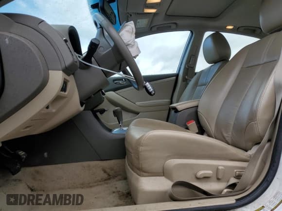 ✅ 2012 Nissan Altima S • VIN: 1N4AL2AP1CC242355 • Lot: 90252555. Wystawiony na Copart z przebiegiem 95 956 mil. Bezpłatny archiwum sprzedaży aukcyjnych z USA i szczegółowy raport historii pojazdu na DreamBid. Zdjęcie 7.