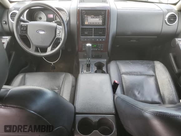 ✅ 2007 Ford Explorer Limited • VIN: 1FMEU75817UA42810 • Лот: 80175645. Опубликован ранее на Copart с пробегом 219 426 миль. Бесплатный доступ к архиву аукционных продаж из США и подробный отчёт об истории автомобиля на DreamBid. Изображение 8.