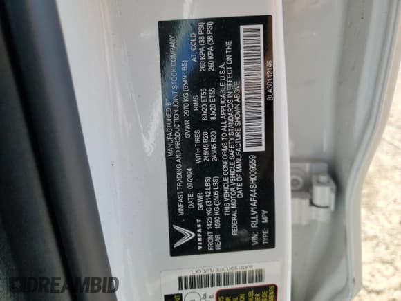 ✅ 2025 VinFast VF 8 Plus • VIN: RLLV1AFA4SH009559 • Lot: 85125915. Wystawiony na Copart z przebiegiem 13 176 mil. Bezpłatny archiwum sprzedaży aukcyjnych z USA i szczegółowy raport historii pojazdu na DreamBid. Zdjęcie 12.