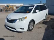 ✅ 2012 Toyota Sienna XLE • VIN: 5TDYK3DC7CS261727 • Lot: 43698789. Listed on IAAI with 242,518 mi. Free auction sales archive from the USA and detailed vehicle history report at DreamBid. Image 18.