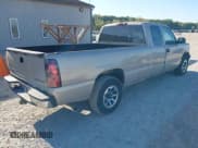 ✅ 2004 Chevrolet Silverado 1500 LT • VIN: 1GCEC19TX4E224854 • Lot: 43118666. Wystawiony na IAAI z przebiegiem 168 898 mil. Bezpłatny archiwum sprzedaży aukcyjnych z USA i szczegółowy raport historii pojazdu na DreamBid. Zdjęcie 4.