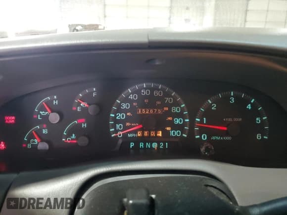 ✅ 1998 Ford F-150 • VIN: 2FTZF08W3WCA59754 • Lot: 58259815. Wystawiony na Copart z przebiegiem 152 675 mil. Bezpłatny archiwum sprzedaży aukcyjnych z USA i szczegółowy raport historii pojazdu na DreamBid. Zdjęcie 9.