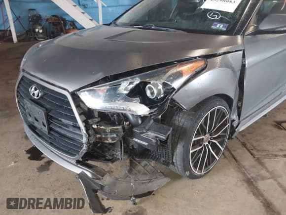 ✅ 2014 Hyundai Veloster Turbo • VIN: KMHTC6AE6EU201611 • Лот: 43298083. Опубликован ранее на IAAI с пробегом 130 746 миль. Бесплатный доступ к архиву аукционных продаж из США и подробный отчёт об истории автомобиля на DreamBid. Изображение 6.