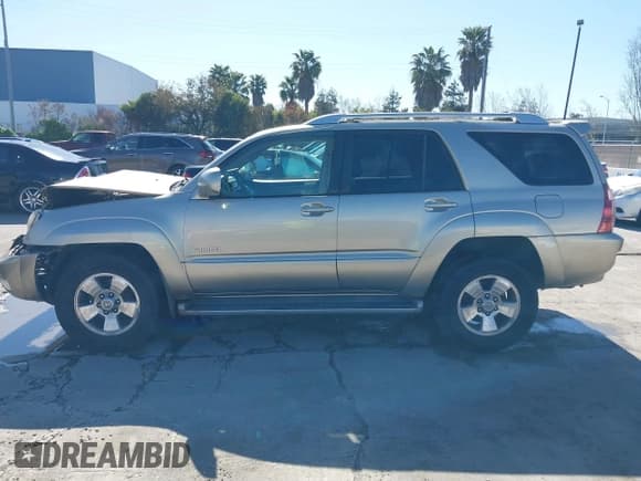 ✅ 2004 Toyota 4Runner Limited • VIN: JTEZT17RX48004049 • Lot: 41820344. Listed on IAAI with 181,570 mi. Free auction sales archive from the USA and detailed vehicle history report at DreamBid. Image 14.